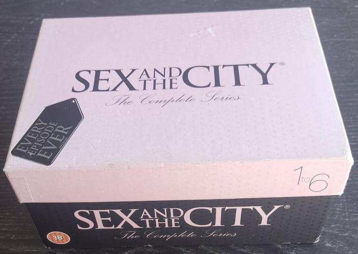 Sex and the City 1 - 6 complete (18 disc)   Gratis verzenden, CD & DVD, DVD | TV & Séries télévisées, Envoi