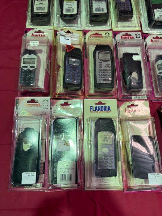 Nokia Grote partij vintage GSM accessoires – 39 nieuwe, Games en Spelcomputers, Spelcomputers | Overige Accessoires