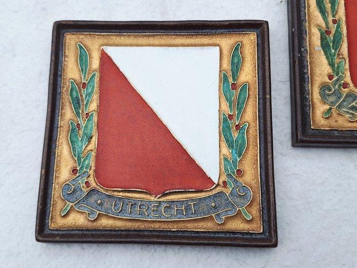 Tegel (3) - De Porceleyne Fles - Amsterdam , Utrecht en, Antiek en Kunst, Antiek | Glaswerk en Kristal