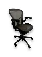 Nieuwste Herman Miller Aeron, Inclusief Posturefit rugsteun, Ergonomisch, Bureaustoel, Zo goed als nieuw, Zwart