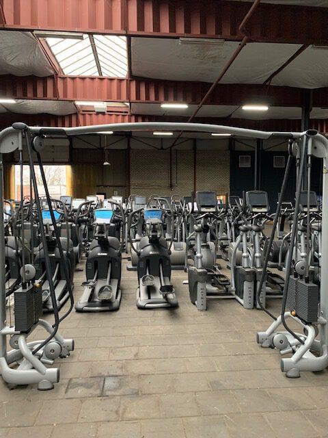 Technogym Cable Crossover Station Selection | Cable Jungle |, Sports & Fitness, Appareils de fitness, Envoi