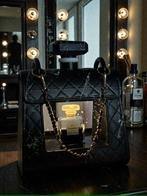 Art Stray-Nos -  Autel du Désir Chanel, Ce Que Contient le