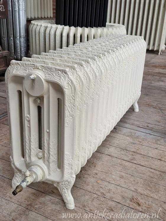 Nostalgische gietijzeren radiatoren, Doe-het-zelf en Bouw, Verwarming en Radiatoren, 800 watt of meer, Gebruikt, Radiator, 80 cm of meer