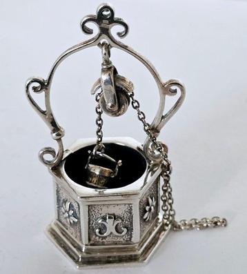 medusa oro - Miniatuur beeldje - Waterput met emmer - .925