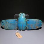 Oud-Egyptisch Faience Beste borststuk met gevleugelde