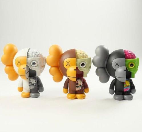 Kaws (1974) - KAWS Bape Dissected Baby MILO 3pcs SET A, Antiek en Kunst, Kunst | Schilderijen | Modern