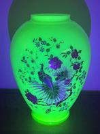 Vaas - Opaline glas, Uraniumglas - uraniferisch