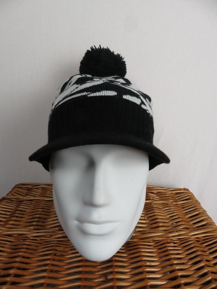 Green Lamb warme visor beanie groen - pompon nieuw cozy, Kleding | Dames, Mutsen, Sjaals en Handschoenen, Muts, Nieuw, Verzenden