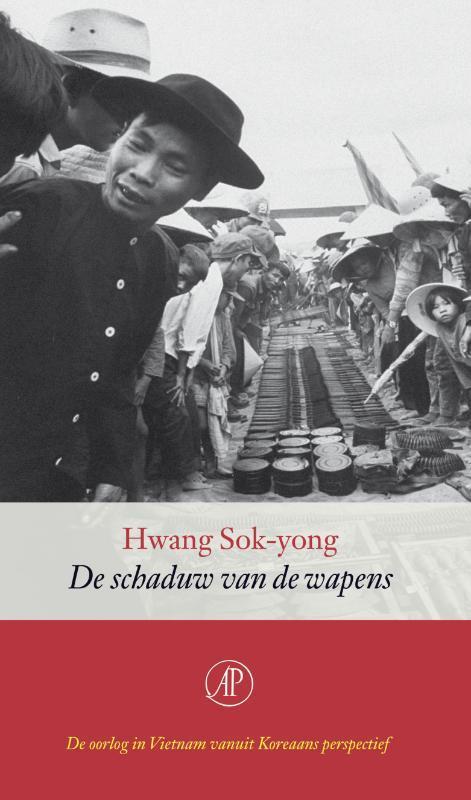 De schaduw van de wapens / Oorlogsdomein / 19 9789029566957, Boeken, Romans, Gelezen, Verzenden