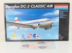 Schaal 1:48 Monogram 74008 bouwdoos Douglas DC-3 #7982, Hobby en Vrije tijd, Ophalen of Verzenden, Gebruikt