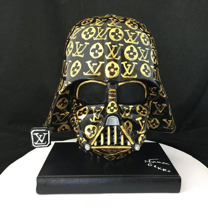 Norman Gekko - Louis Vuitton DARTH VADER Gold, Antiek en Kunst, Kunst | Designobjecten