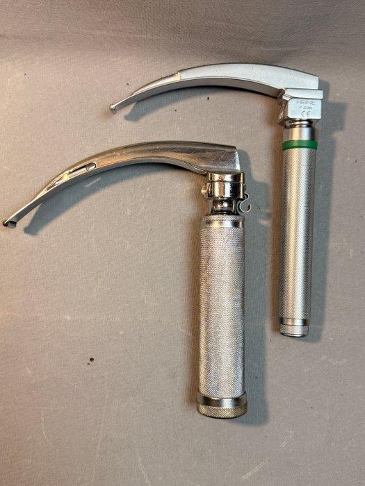 Instrument médical (2) - Acier - laryngoscopes, Antiek en Kunst, Antiek | Wandborden en Tegels