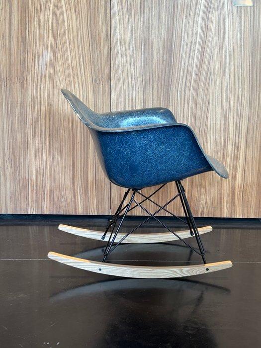 Herman Miller - Charles Eames, Ray Eames - Schommelstoel -, Antiek en Kunst, Antiek | Meubels | Stoelen en Sofa's