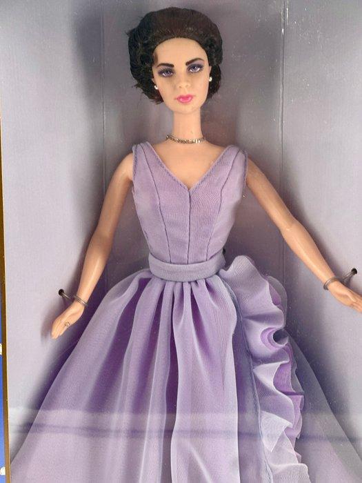 Mattel - Poupée Barbie Elizabeth Taylor Doll – White, Antiek en Kunst, Antiek | Speelgoed