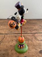 Disney - Beeldje - Disney Halloween figuur met pompoenen en, Nieuw