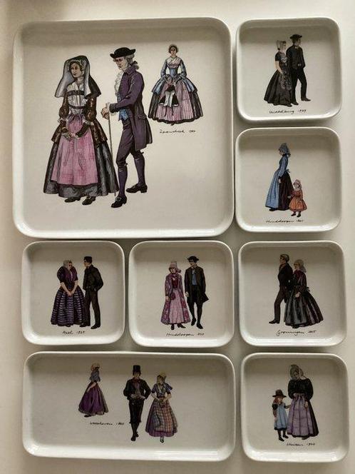 Villeroy & Boch - Service à pâtisserie/gâteau (8) -, Antiek en Kunst, Antiek | Meubels | Tafels