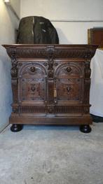 Kast - Eik - renaissancestijl komoda