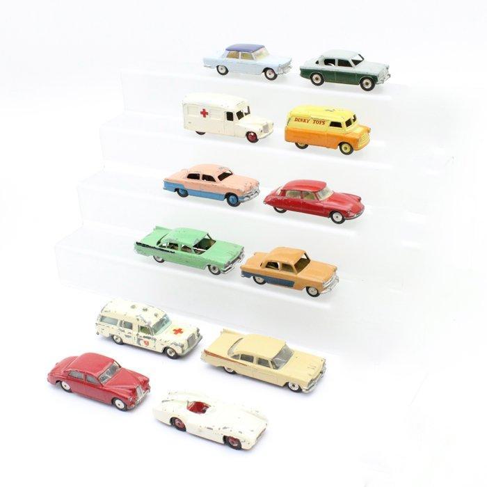 Corgi, Dinky Toys 1:43 - Modelauto (12) - Corgi Fiat 1800, Hobby en Vrije tijd, Modelauto's | 1:5 tot 1:12