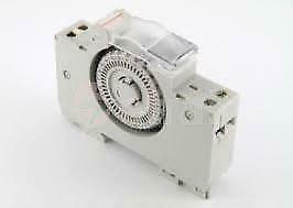 VYNCKIER - CLASSIC ANALOGE SCHAKELKLOK, Doe-het-zelf en Bouw, Elektriciteit en Kabels, Schakelaar, Nieuw, Ophalen of Verzenden