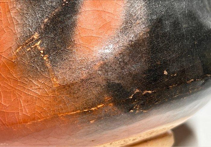 Red Raku Tea Bowl (Aka-raku Chawan) by Katsura Kiln with, Antiek en Kunst, Antiek | Overige Antiek