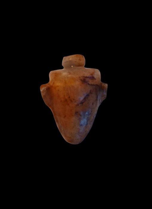 Oude Egypte, late periode Kornalijn Amulet - 14 mm, Handtassen en Accessoires, Antieke sieraden