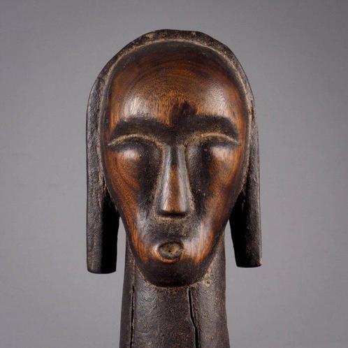 Antique African Fang relic guard head on stand - Gabon., Antiek en Kunst, Kunst | Niet-Westerse kunst