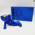 KAWS Time Off Vinyl “Blue” Figure – Limited Edition, Antiek en Kunst, Ophalen of Verzenden