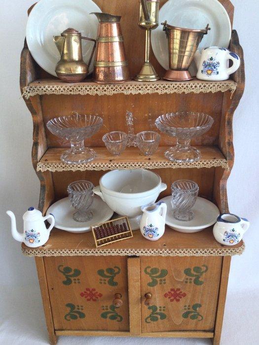 prachtig oud speelgoed keukenkastje / Vaisselier met, Antiek en Kunst, Antiek | Speelgoed