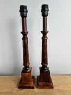Lamp (2) - Klasieke eikenkleurig houten tafellampen - Hout -, Antiek en Kunst