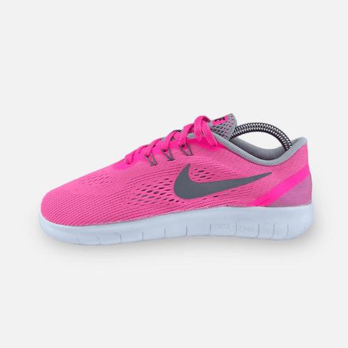 Nike Free Run GS - Maat 37.5, Kleding | Dames, Schoenen, Sneakers, Verzenden
