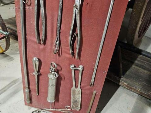 Stuks medisch antiek gereedschap waaronder..., Diversen, Overige Diversen, Ophalen