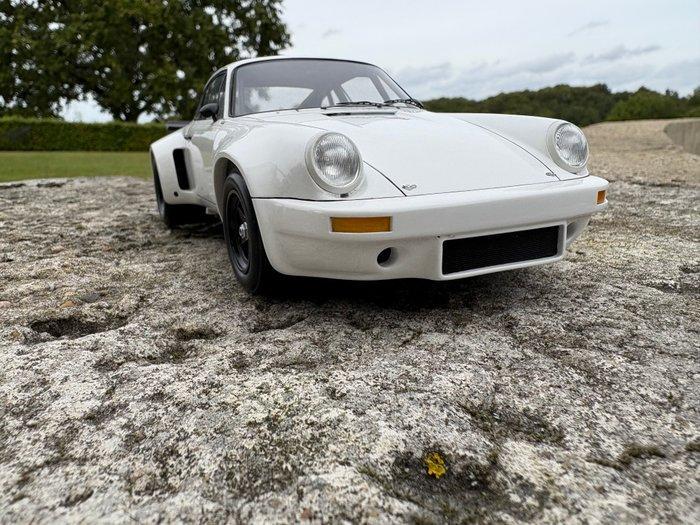 Spark 1:18 - Voiture de sport miniature - Porsche 911 RSR, Hobby en Vrije tijd, Modelauto's | 1:5 tot 1:12