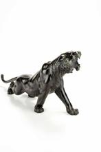 Bronze, Une sculpture en bronze de grande taille et de haute