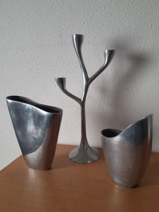 o.a Anna Eferlund - Vaas (3) - Organische - Aluminium -, Antiek en Kunst, Antiek | Meubels | Stoelen en Sofa's