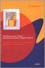 REFLECTEREN DOOR PROFESSIONELE BEGELEIDERS 9789044110807, Boeken, Verzenden, Gelezen, Merkies