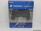 Playstation 4 / PS4 - Controller - Black, Verzenden, Gebruikt