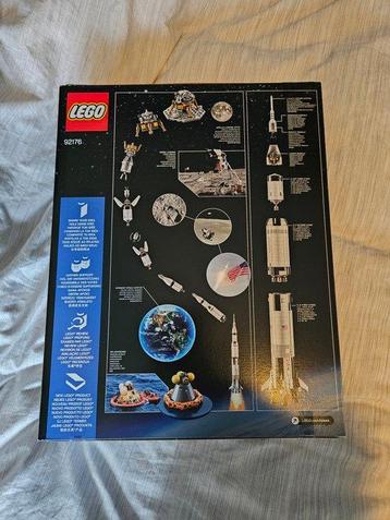 Lego Set - 92176 - NASA/ESA - NASA Apollo Saturn V
