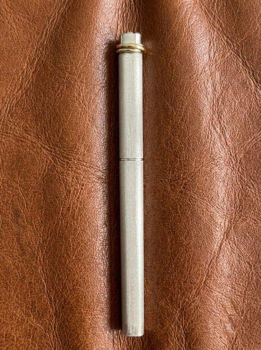 Cartier - stylo à bille Must de Cartier – Vendôme Trinity –, Collections, Stylos