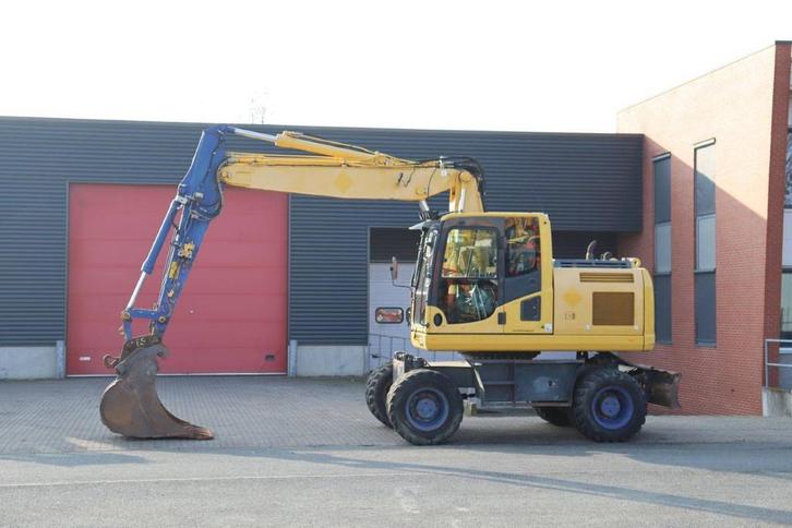 Veiling: Wielgraafmachine Komatsu PW160-10 Diesel 110kW 2018, Articles professionnels, Machines & Construction | Grues & Excavatrices