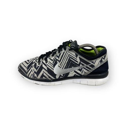 Nike Free TR Fit 5 - Maat 39.5, Kleding | Dames, Schoenen, Sneakers, Verzenden