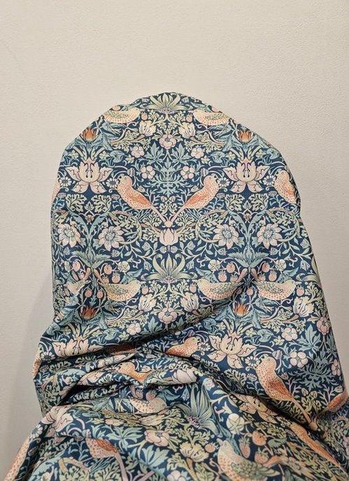 Tissu William Morris Anglais Strawberry Thief - 300x280cm, Antiek en Kunst, Antiek | Tapijten, Tafelkleden en Textiel