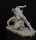 sculptuur, Lottatori in marmo bianco - 52 cm - Marmer