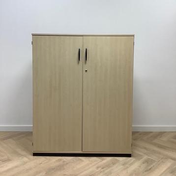 Tweedehands Kantinetafel 147,5 x120x 45,5 cm, Ahorn - zwart beschikbaar voor biedingen