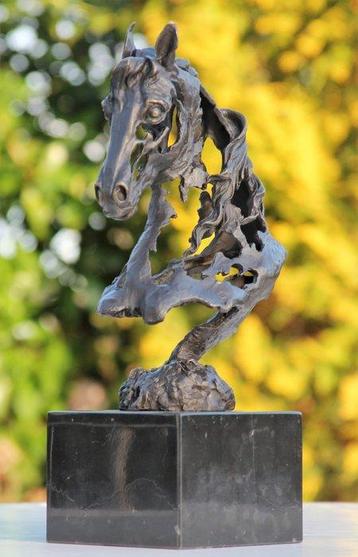 Statue, abstact horse head - 40 cm - marbre bronzé