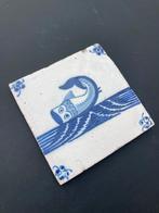 Tegel - Antieke Delfts blauwe tegel met een grote scheel