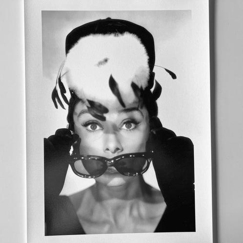 Breakfast At Tiffanys (1961) - Audrey Hepburn - Fine Art, Verzamelen, Film en Tv