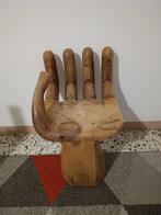 Chaise - Bois - Chaise en bois en forme de main., Antiquités & Art