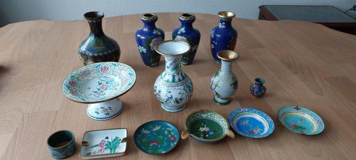 Vaas - Porselein - China (Zonder Minimumprijs), Antiek en Kunst, Antiek | Overige Antiek