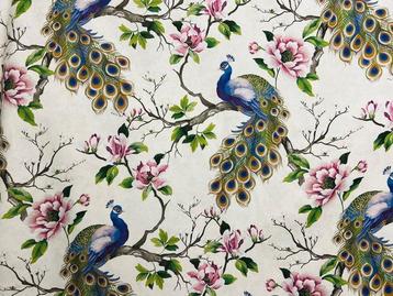 Élégance en Fleur : le Jardin Secret du Paon - Tissu