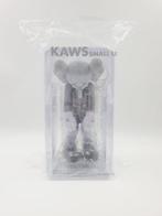 Kaws (1974) - Kaws Small Lie Grey 2017